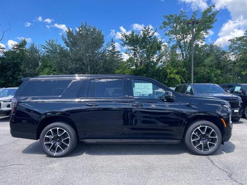 Black 2026 Chevrolet Suburban RST