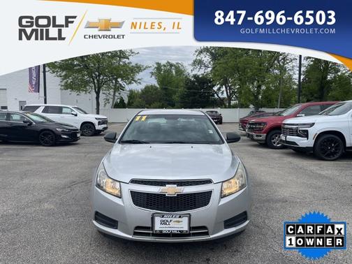 Silver Ice Metallic 2011 Chevrolet Cruze LS