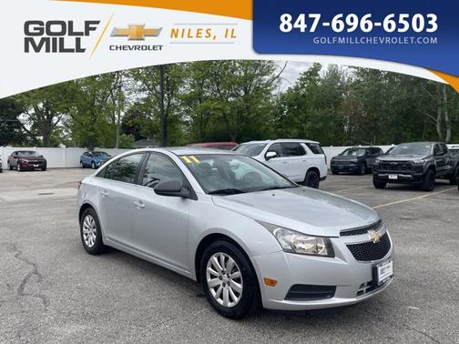 Silver Ice Metallic 2011 Chevrolet Cruze LS
