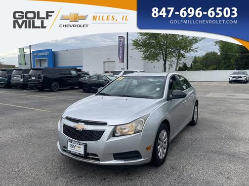 Silver Ice Metallic 2011 Chevrolet Cruze LS