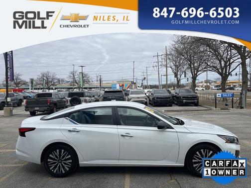 Pearl White Tricoat 2025 Nissan Altima SV FWD