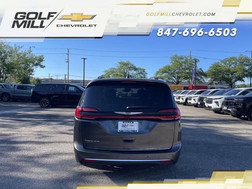 Granite Crystal Metallic Clearcoat 2021 Chrysler Pacifica Touring
