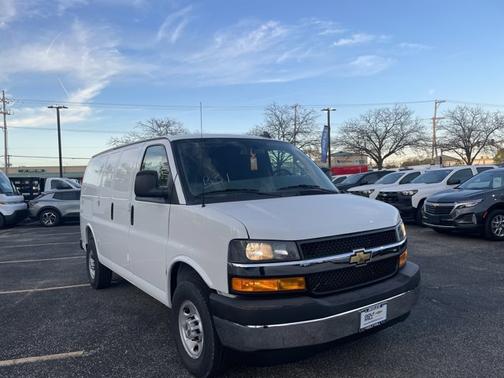 2025 Chevrolet Express 2500 RWD 2500 Regular Wheelbase WT
