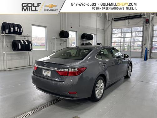 2015 Lexus ES 300h Base