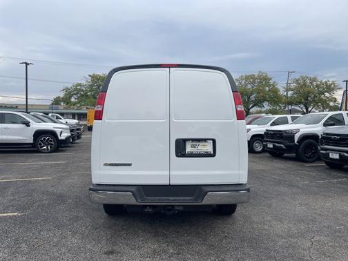 2025 Chevrolet Express 2500 RWD 2500 Regular Wheelbase WT