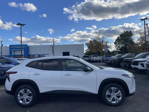 2026 Chevrolet Trax LS