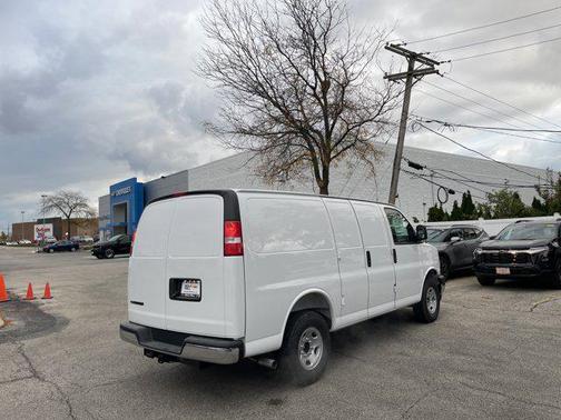 2025 Chevrolet Express 2500 RWD 2500 Regular Wheelbase WT