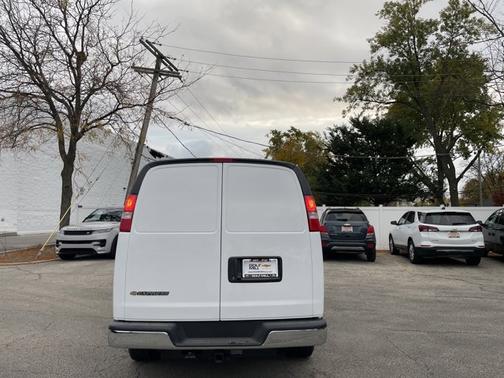 2025 Chevrolet Express 2500 RWD 2500 Regular Wheelbase WT