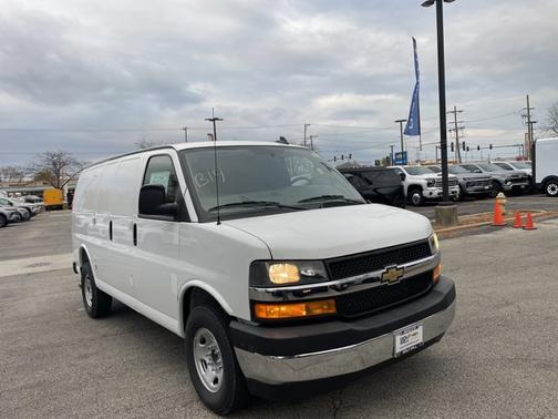 2025 Chevrolet Express 2500 RWD 2500 Regular Wheelbase WT