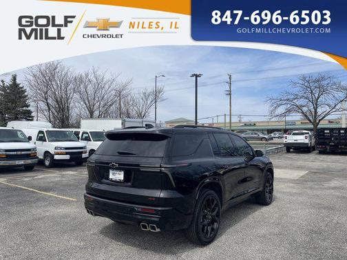 Mosaic Black Metallic 2025 Chevrolet Traverse RS