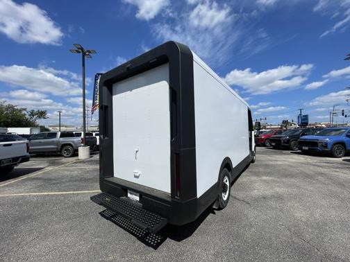2025 Chevrolet BrightDrop 600 eAWD 600