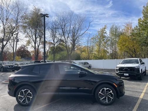 2026 Chevrolet Equinox EV LT