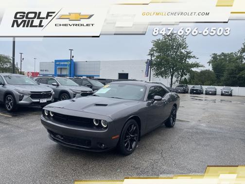 Granite Pearlcoat 2018 Dodge Challenger SXT