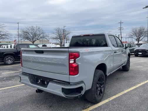 2025 Chevrolet Silverado 1500 Custom
