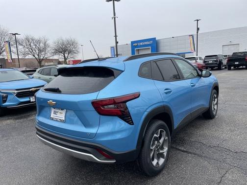 2025 Chevrolet Trax LT
