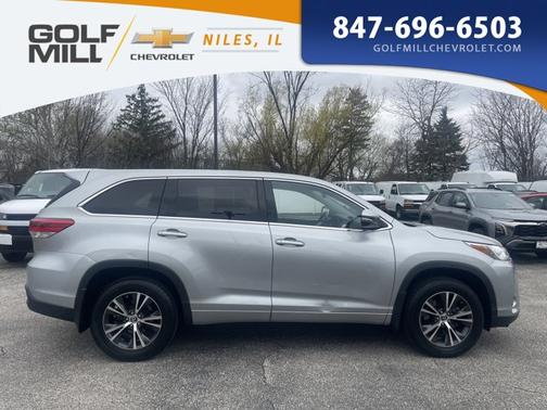 Celestial Silver Metallic 2018 Toyota Highlander LE