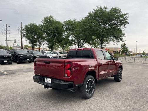 Radiant Red Tintcoat 2026 Chevrolet Colorado Z71