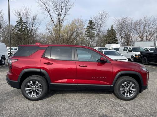 Radiant Red Tintcoat 2026 Chevrolet Equinox 1LT