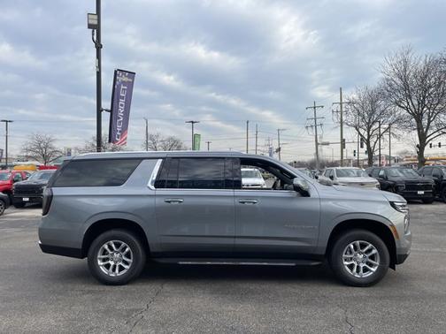 Sterling Gray Metallic 2026 Chevrolet Suburban LT