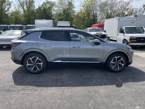 2025 Chevrolet Equinox EV LT