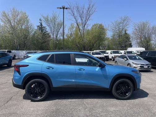 Marina Blue Metallic 2026 Chevrolet Trax FWD ACTIV