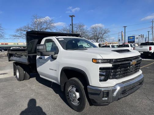 2025 Chevrolet Silverado 3500 WT