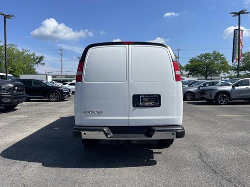2025 Chevrolet Express 2500 RWD 2500 Regular Wheelbase WT