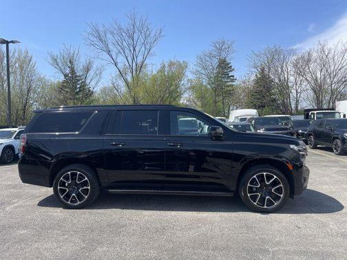 Black 2024 Chevrolet Suburban RST