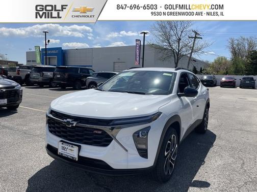 Summit White 2026 Chevrolet Trax FWD 2RS