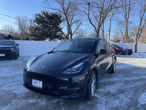 2023 Tesla Model Y Long Range