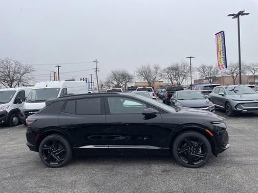 2025 Chevrolet Equinox EV RS