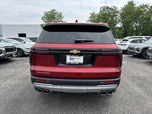 2025 Chevrolet Traverse LT