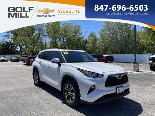 Wind Chill Pearl 2025 Toyota Highlander XLE