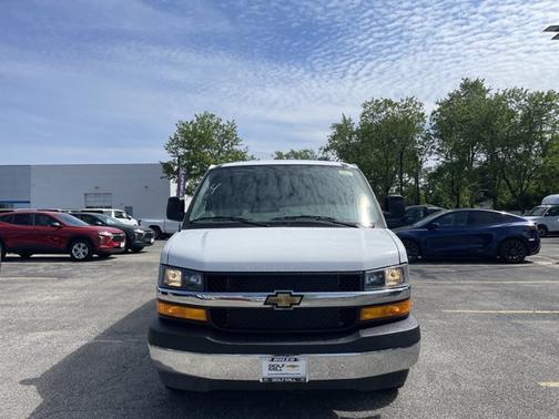 Summit White 2026 Chevrolet Express 2500 LT