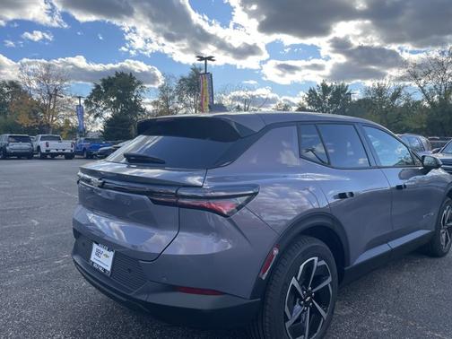2026 Chevrolet Equinox EV LT
