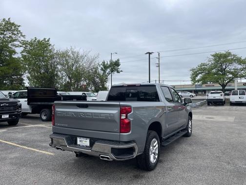 Sterling Gray Metallic 2026 Chevrolet Silverado 1500 LT