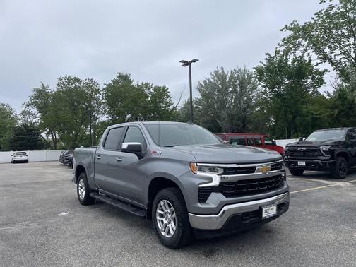 Sterling Gray Metallic 2026 Chevrolet Silverado 1500 LT