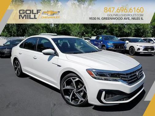 Photo 1 of 24 of 2021 Volkswagen Passat 2.0T R-Line
