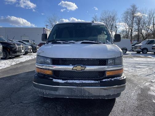 2025 Chevrolet Express 3500 RWD 3500 Regular Wheelbase WT