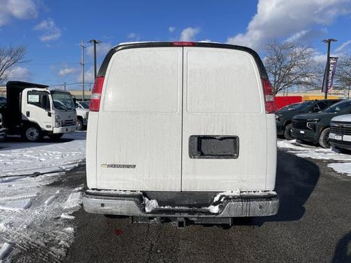 2025 Chevrolet Express 3500 RWD 3500 Regular Wheelbase WT