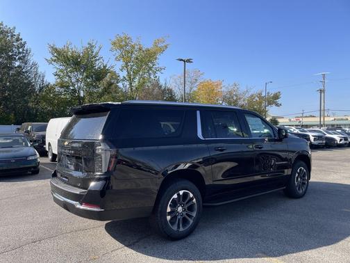 Black 2027 Chevrolet Suburban LT