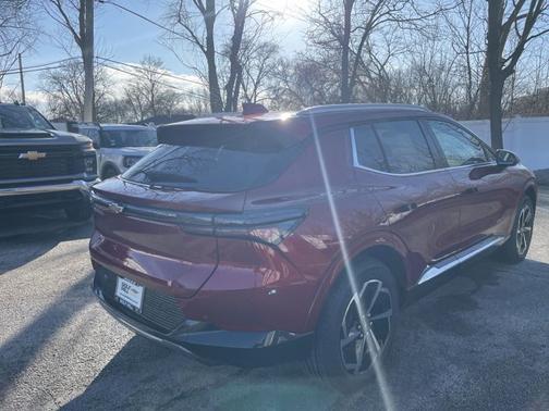 2025 Chevrolet Equinox EV LT