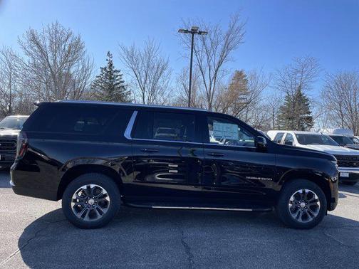Black 2026 Chevrolet Suburban LT