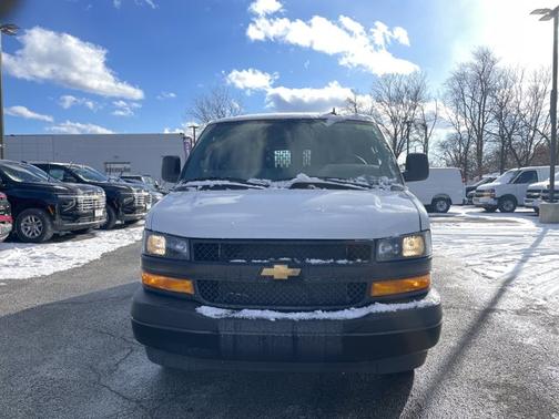 2025 Chevrolet Express 3500 RWD 3500 Regular Wheelbase WT