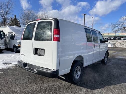 2025 Chevrolet Express 3500 RWD 3500 Regular Wheelbase WT