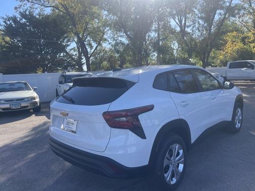 2026 Chevrolet Trax LS