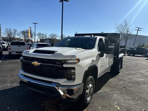2025 Chevrolet Silverado 3500 WT