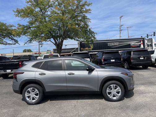 2026 Chevrolet Trax LS