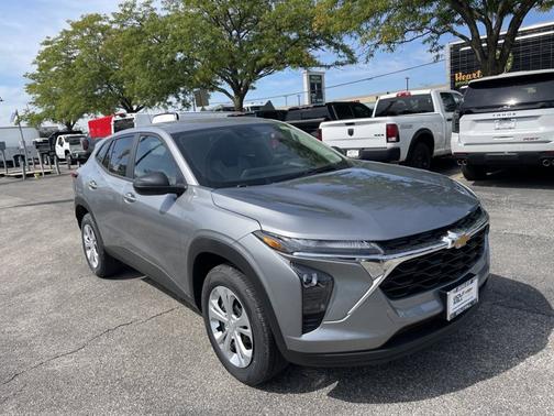 2026 Chevrolet Trax LS