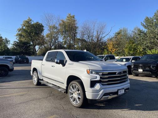 Polar White Tricoat 2026 Chevrolet Silverado 1500 High Country